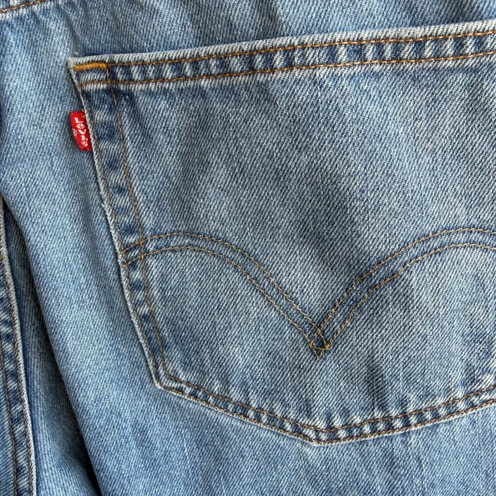 Levi's 550 Relaxed Fit Jeans 38x30 Light Wash Tapered 100% Cotton‎ Men's